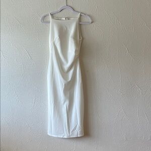 Elegant White Sleeveless Dress